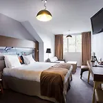 מלון Western Garden And 3*