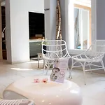 Western Garden And Hotel