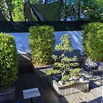 Western Garden And Hotel