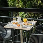 Western Garden And Hotel 3*