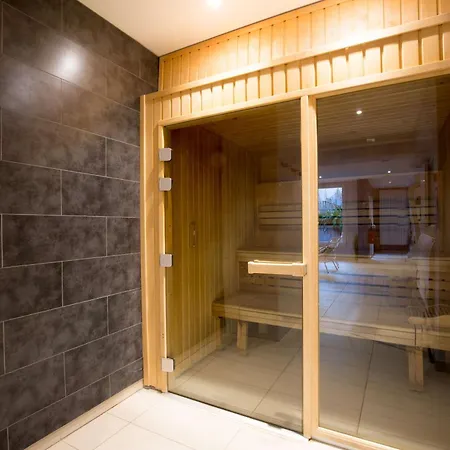 Western Garden And 호텔