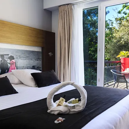 Western Garden And 3*