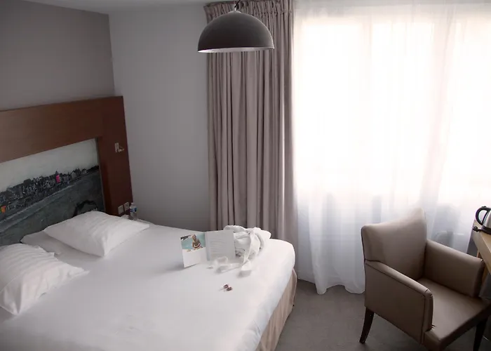 Отель Western Garden And 3*