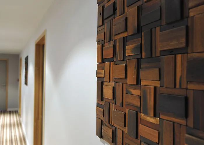 Western Garden And Ла-Боль-Эскублак