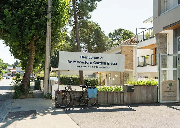 Отель Western Garden And