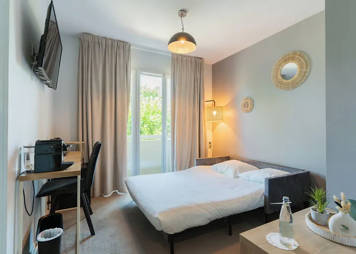 Отель Western Garden And