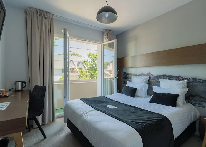 Отель Western Garden And