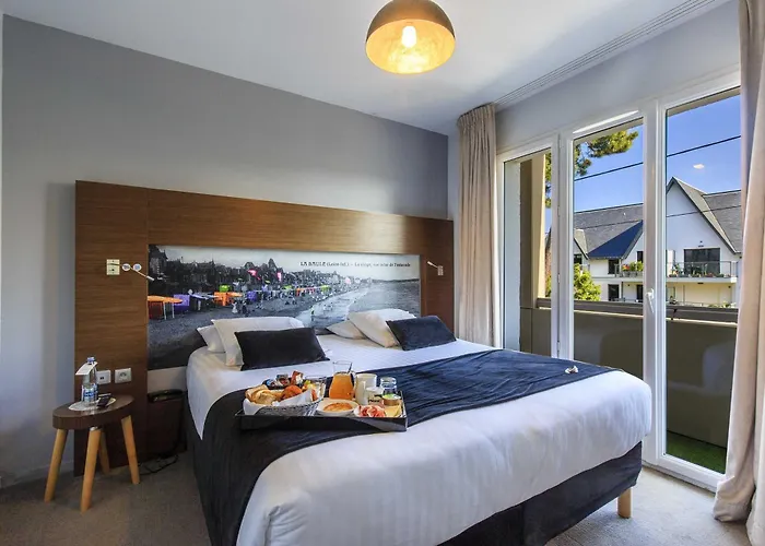 Western Garden And Отель Ла-Боль-Эскублак