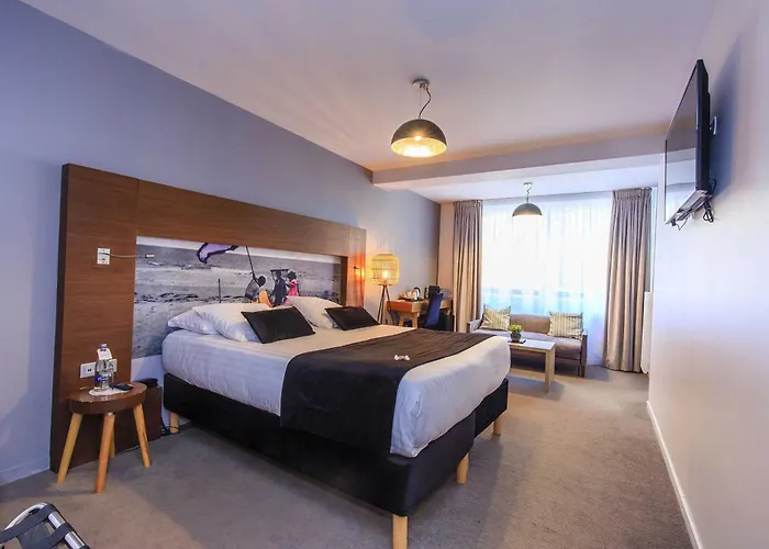 Western Garden And Отель 3*